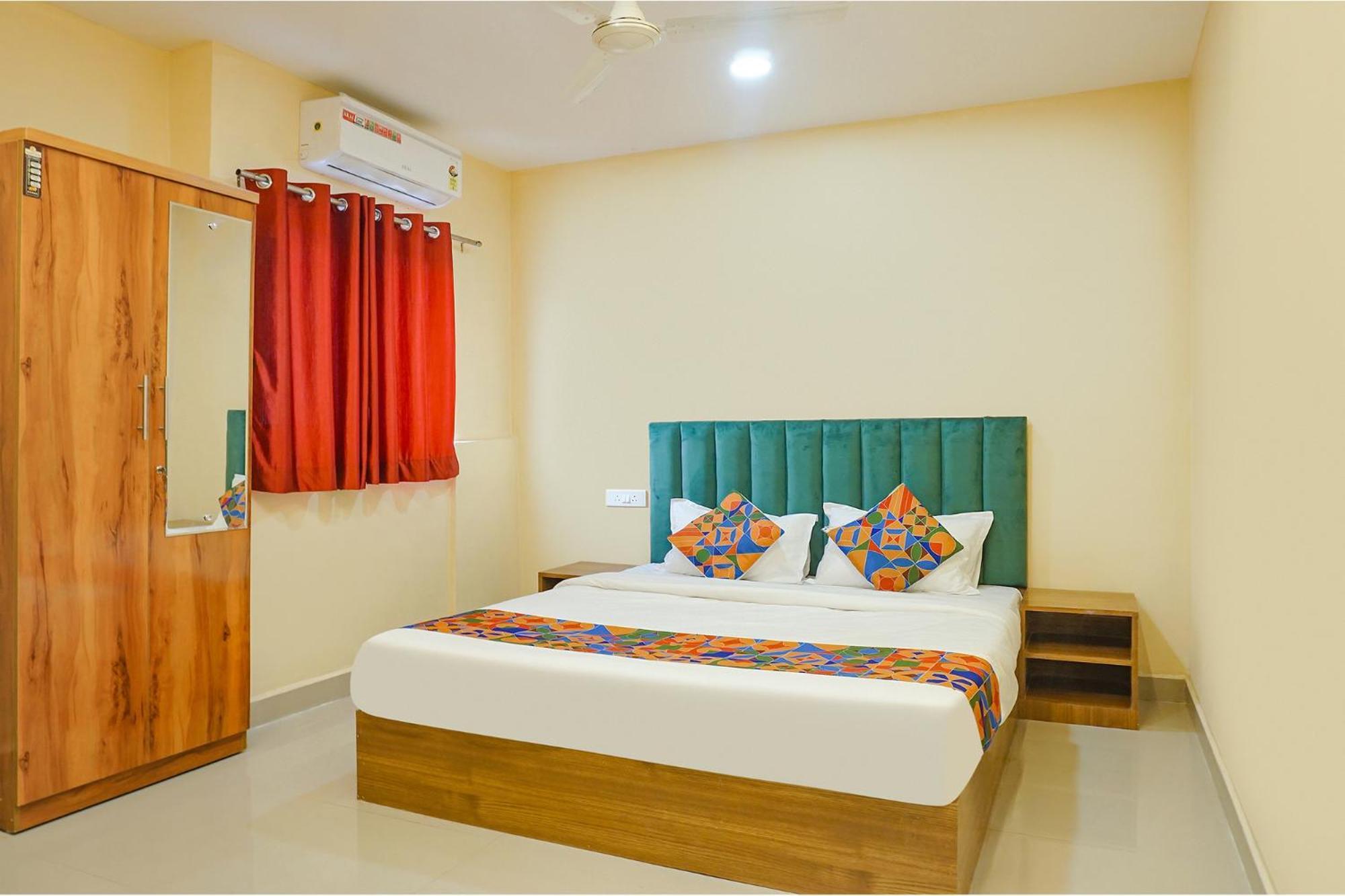 Fabhotel Falcon Inn -Behind The Dmart Baner Pune Esterno foto