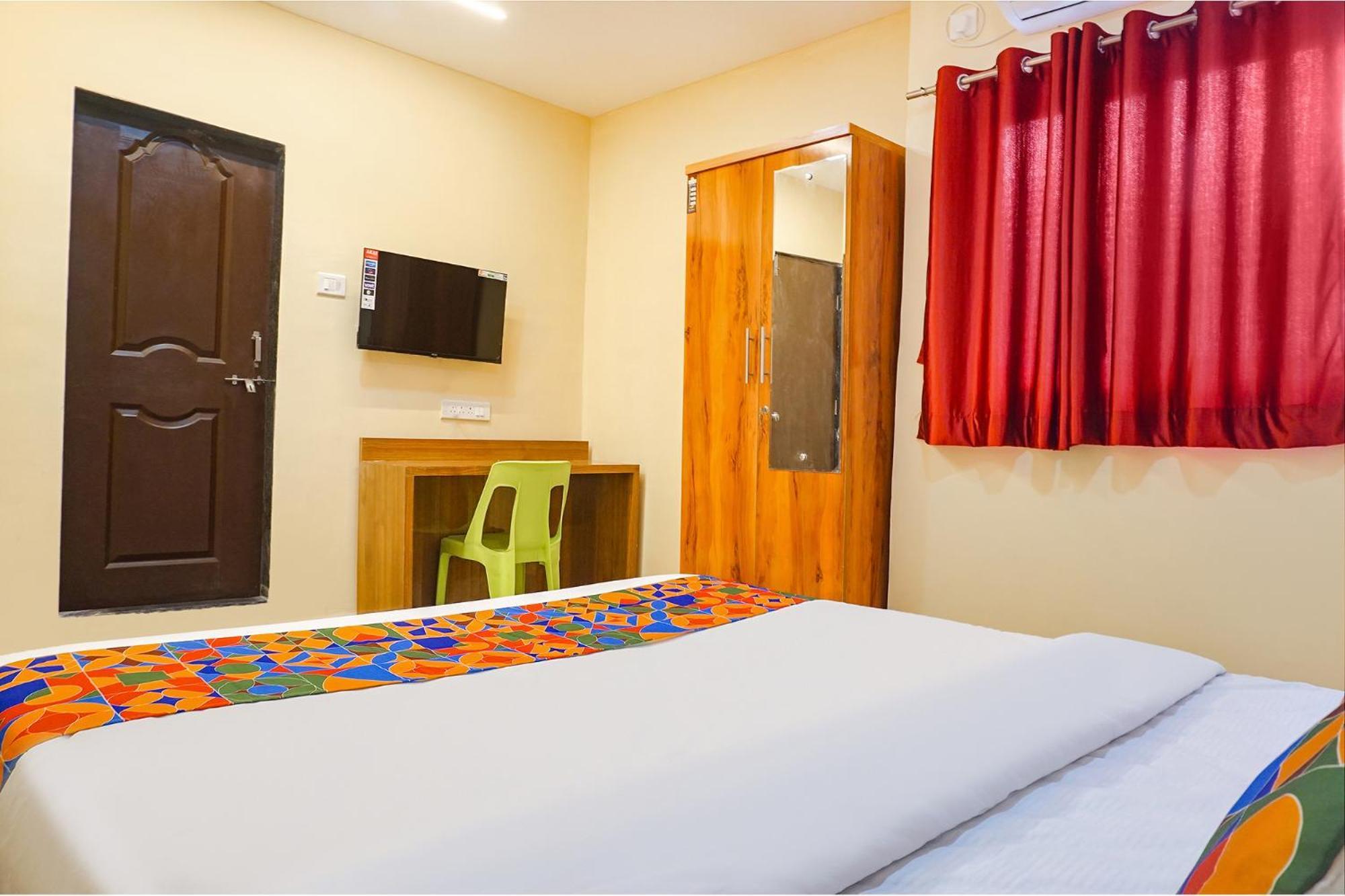 Fabhotel Falcon Inn -Behind The Dmart Baner Pune Esterno foto