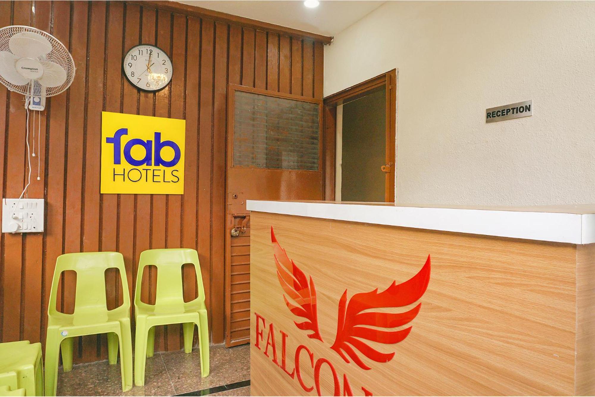 Fabhotel Falcon Inn -Behind The Dmart Baner Pune Esterno foto