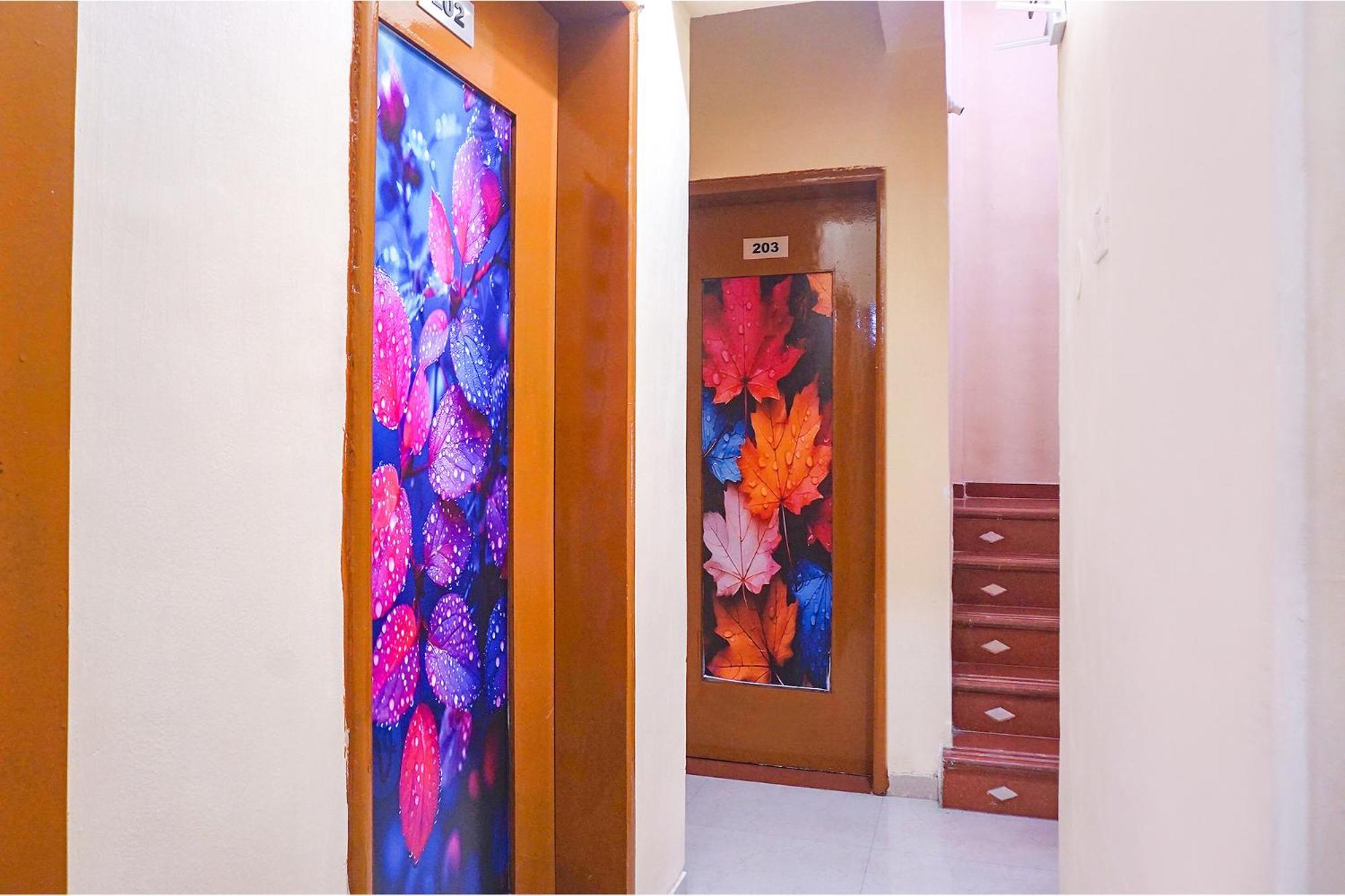 Fabhotel Falcon Inn -Behind The Dmart Baner Pune Esterno foto
