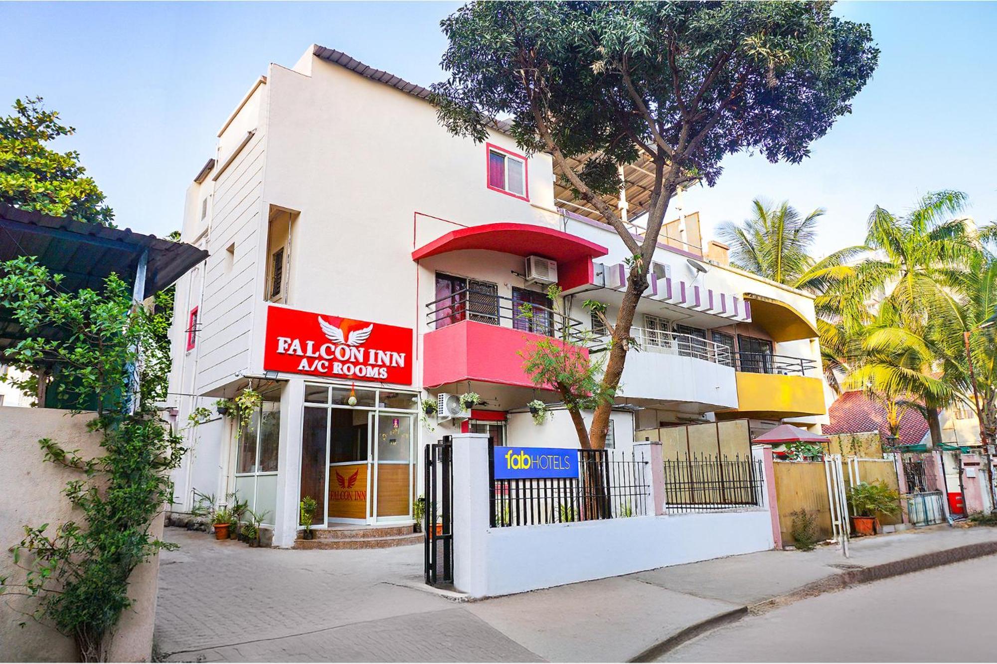 Fabhotel Falcon Inn -Behind The Dmart Baner Pune Esterno foto